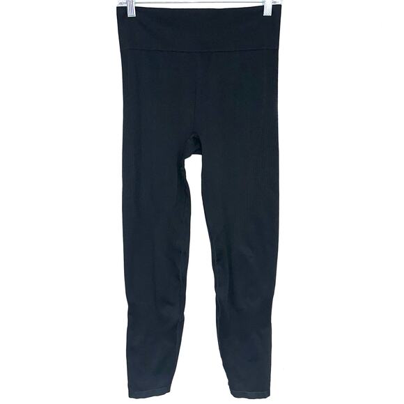 PINK Active Victoria’s Secret Black Seamless Athletic Leggings Size M/L - Picture 1 of 11